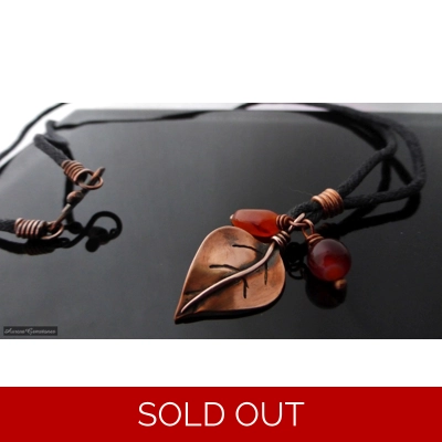 Autumn Leaf Necklace title=